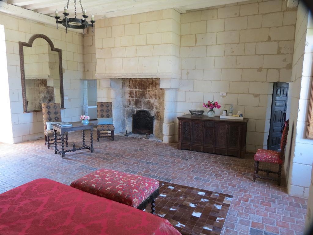 Le Chatelet Thilouze Habitación foto