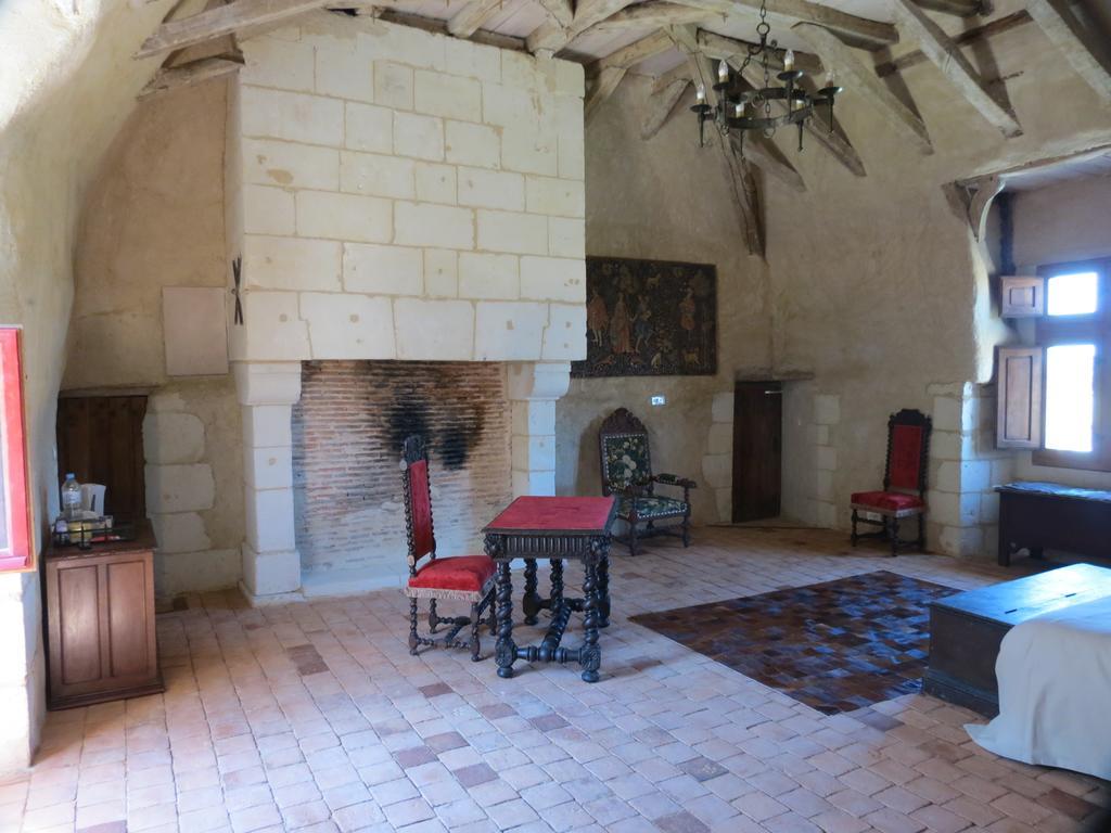 Le Chatelet Thilouze Habitación foto
