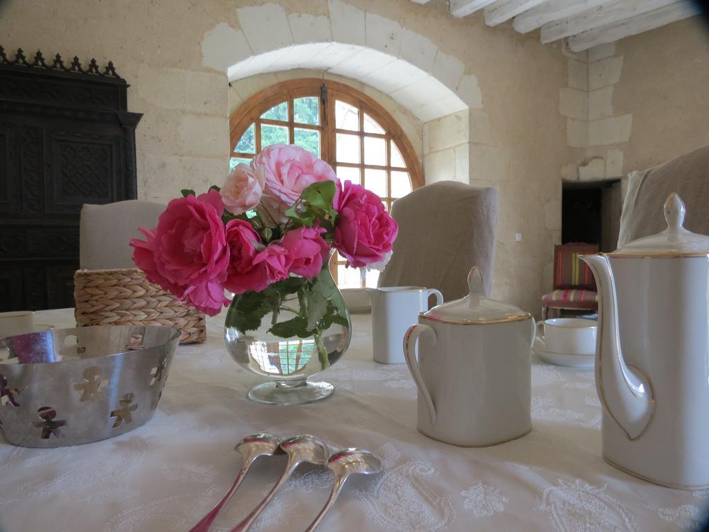 Le Chatelet Thilouze Exterior foto